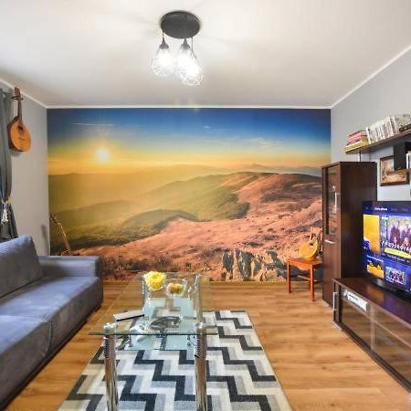 Apartament Folkowy Wujek Pod Gromadzyniem 우스트르치키 돌네 외부 사진