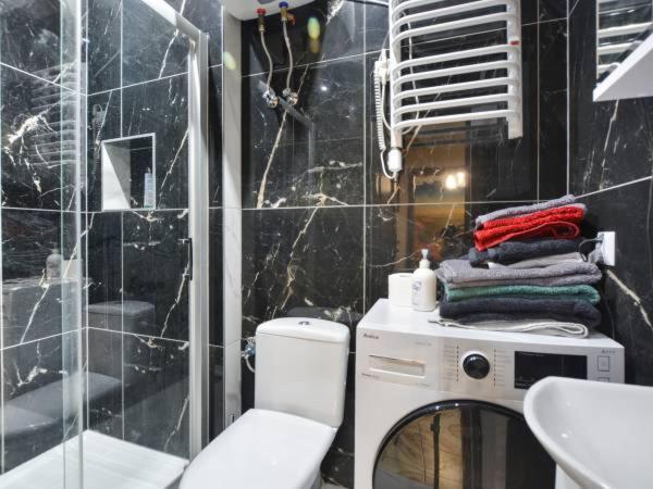 Apartament Folkowy Wujek Pod Gromadzyniem 우스트르치키 돌네 외부 사진