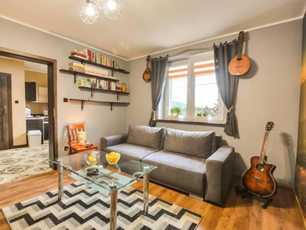 Apartament Folkowy Wujek Pod Gromadzyniem 우스트르치키 돌네 외부 사진